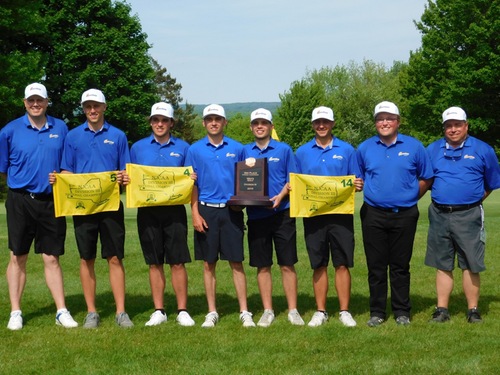 Head Coach Jason Retzlaff with his Spartan golf squad; M State finished 3rd in the 2019 NJCAA Division III Men's Golf Championships